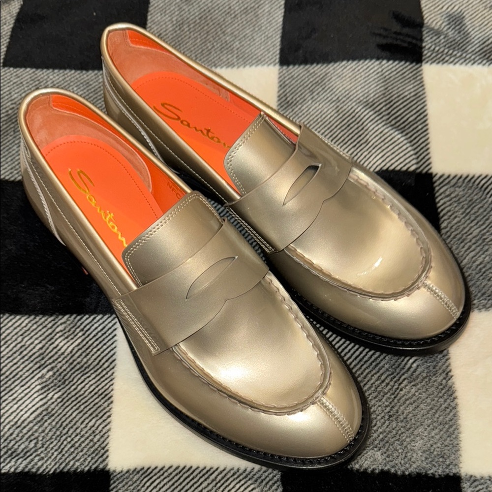New Santoni Women’s Gold Loafers Size 39.5